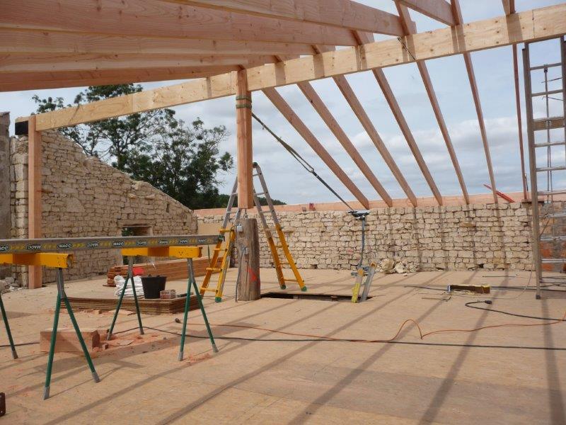 Restauration et ossature bois à Bouillé Courdaut (85)